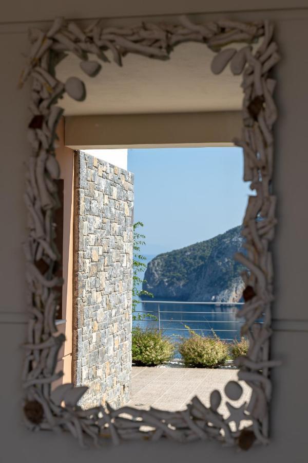 Αlissachne Suites Limniónas Exteriér fotografie
