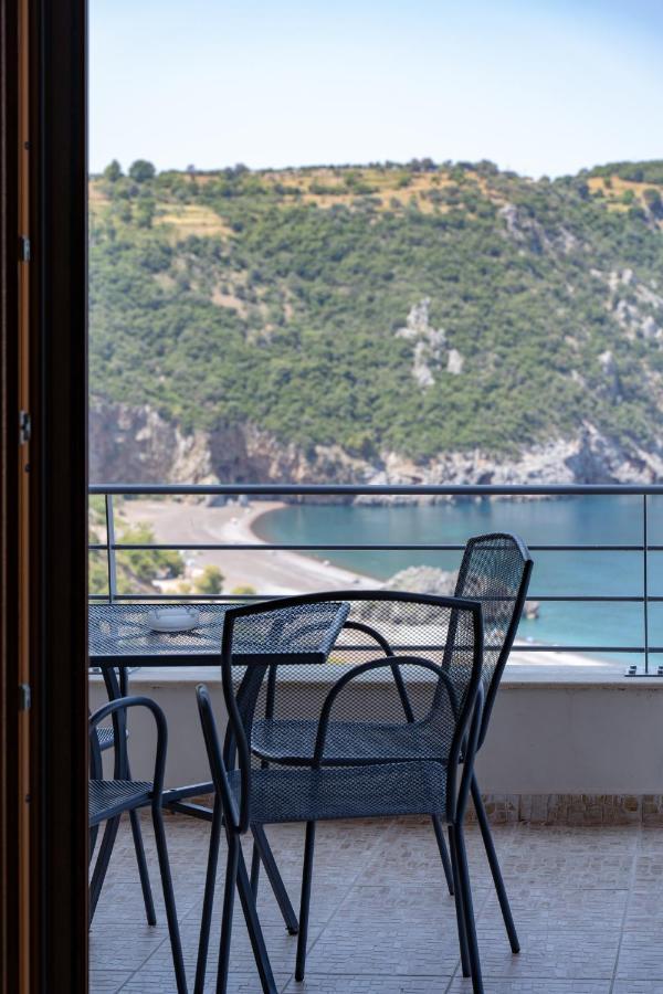 Αlissachne Suites Limniónas Exteriér fotografie